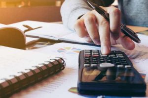 Kredi Çekmek İçin Yaş Sınırı Kaçtır? Yaşlılar Nasıl Kredi Çekebilir?